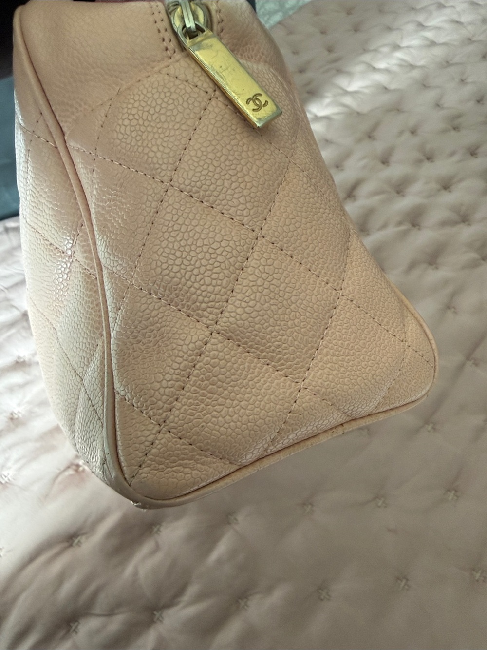 Chanel pink quilted caviar leather bowling bag - Picture 11 of 16
